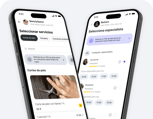 En dos teléfonos se muestra una aplicación de servicios de belleza: la pantalla de la izquierda muestra 'Seleccionar servicios', con opciones de corte y peinado y una imagen de un peinado; la pantalla de la derecha muestra una lista de especialistas y horarios disponibles para reservar.