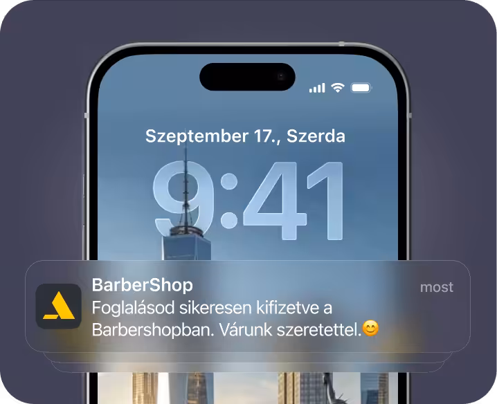 Okostelefon-képernyő, amelyen egy fodrászszalon értesítése látható: „A fodrászszalonban történő időpontfoglalásodat sikeresen kifizették. Alig várjuk, hogy üdvözölhessünk!” – városi tájkép háttérkép előtt | altegio | altegio